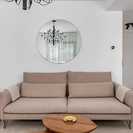 Beachclose With Pool By Costarentals - Ref 22 *