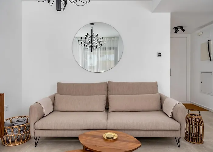 Beachclose With Pool By Costarentals - Ref 22 *